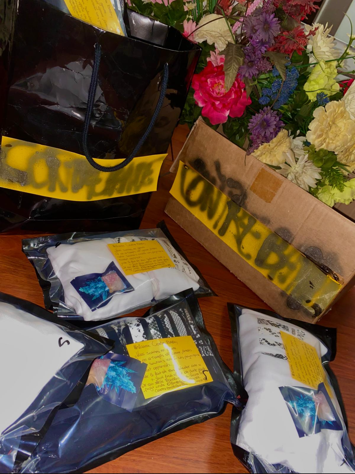 T-Shirt "Trenches Kid" Black and White Piano Session