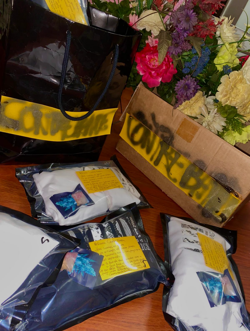 T-Shirt "Trenches Kid" Black and White Piano Session