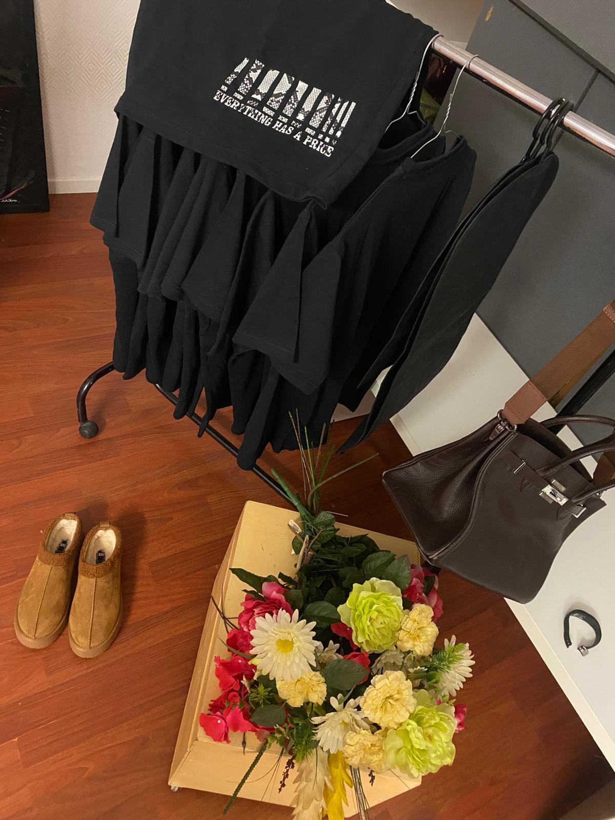 T-Shirt "Trenches Kid" Black and White Piano Session